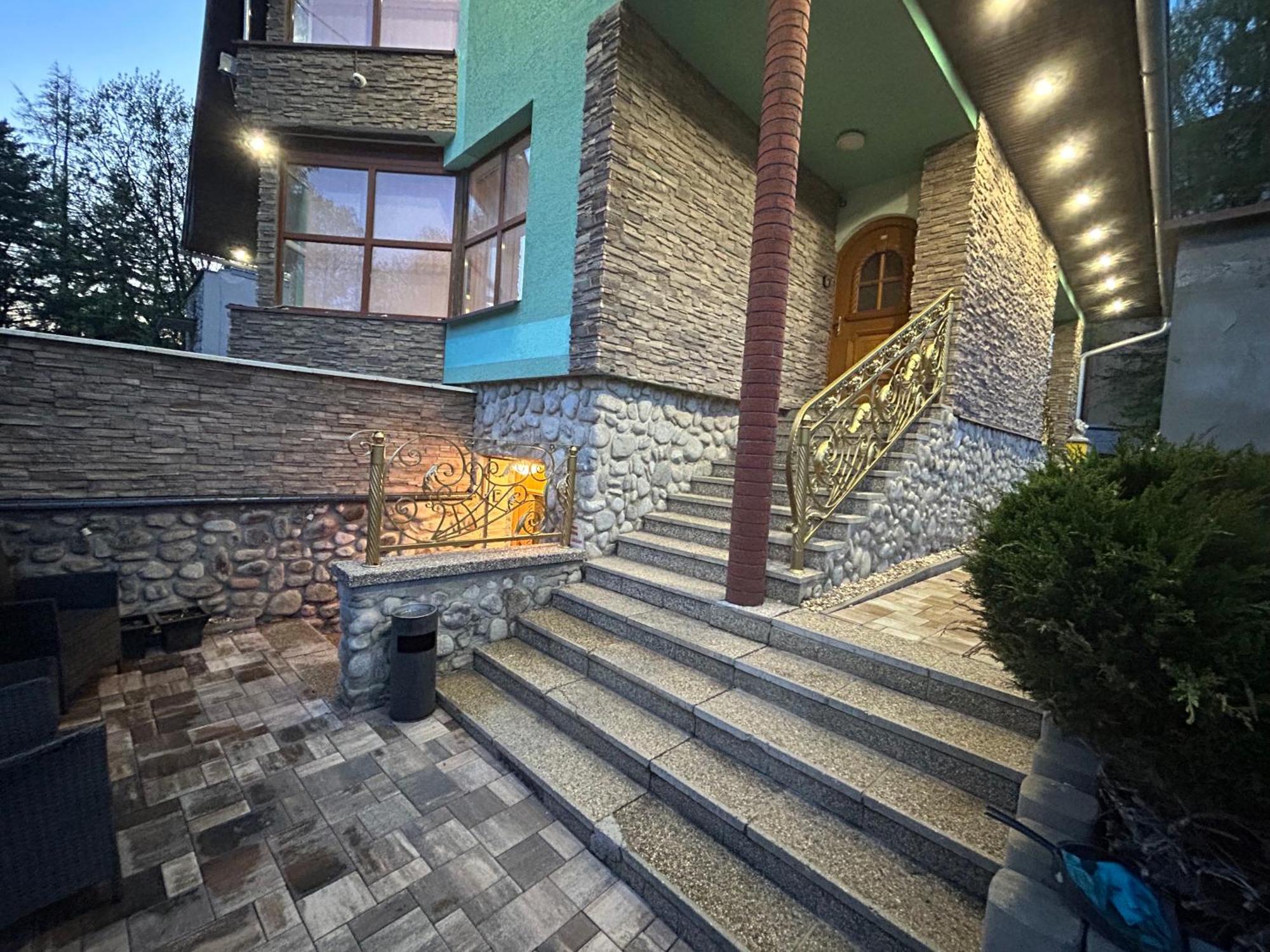 Apartments V+K 塔特兰斯卡斯特拉 外观 照片